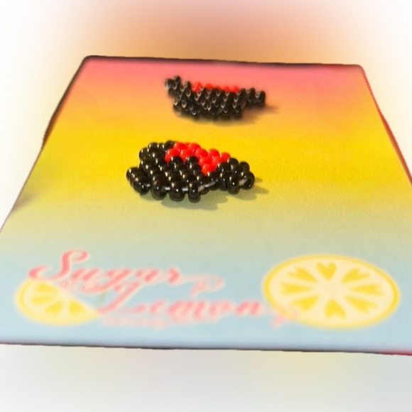 NWT GrandmaMia’s Handcrafted Mini Mouse Inspired Glass Bead Stud Earrings - Picture 2 of 5